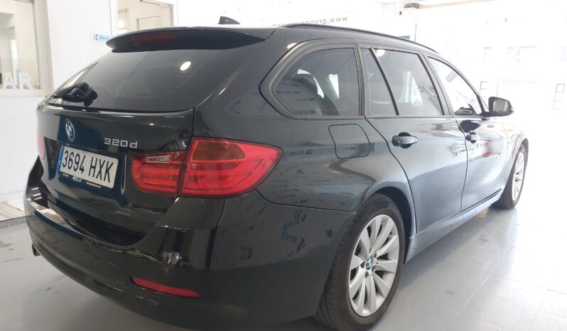 BMW 320D TOURING completo